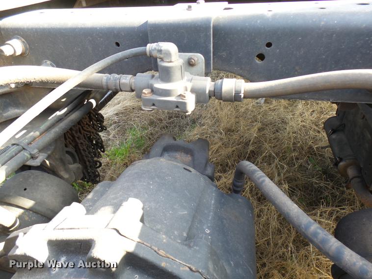 image for item DB2361 2006 International 9400i semi truck