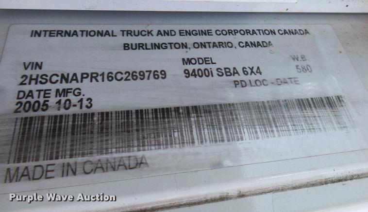 image for item DB2361 2006 International 9400i semi truck