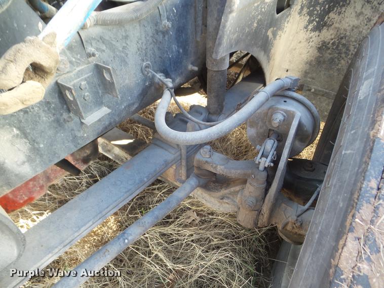 image for item DB2362 2007 International 9400i semi truck