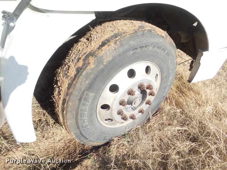 image for item DB2362 2007 International 9400i semi truck