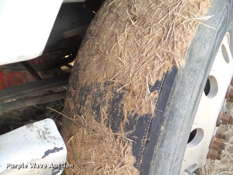 image for item DB2362 2007 International 9400i semi truck