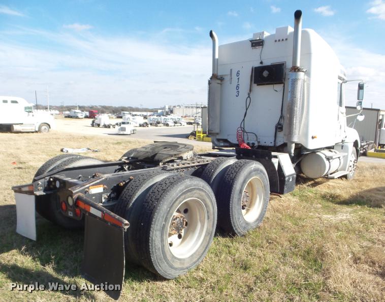 image for item DB2363 2004 Freightliner Columbia semi truck