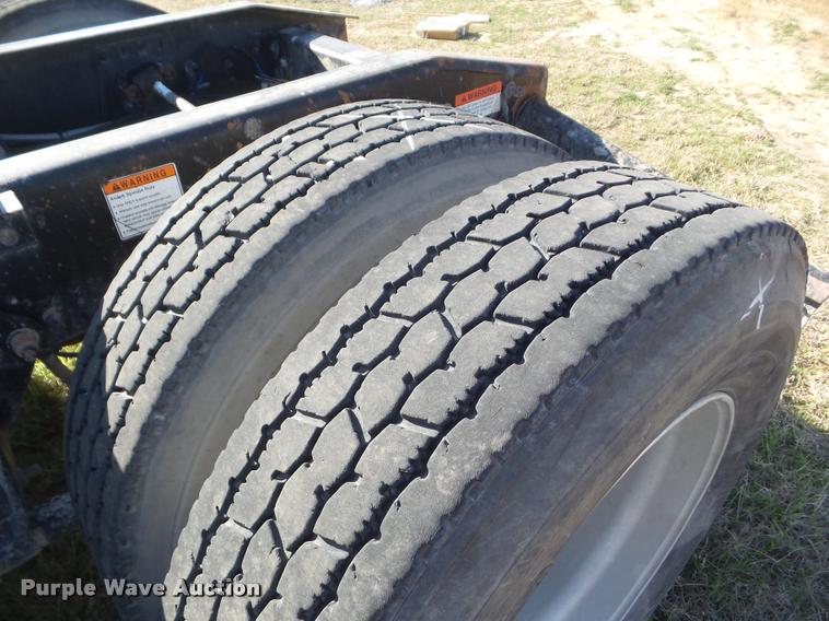 image for item DB2363 2004 Freightliner Columbia semi truck