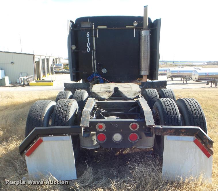 image for item DB2364 2003 Freightliner Century ST120 semi truck