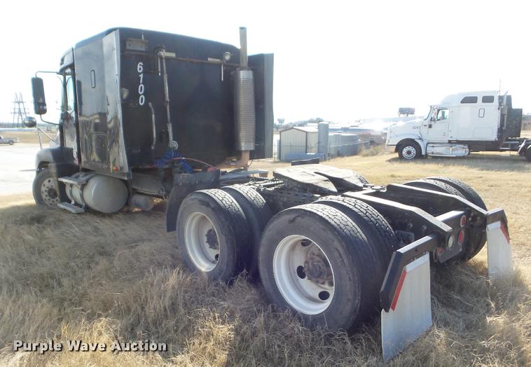 image for item DB2364 2003 Freightliner Century ST120 semi truck