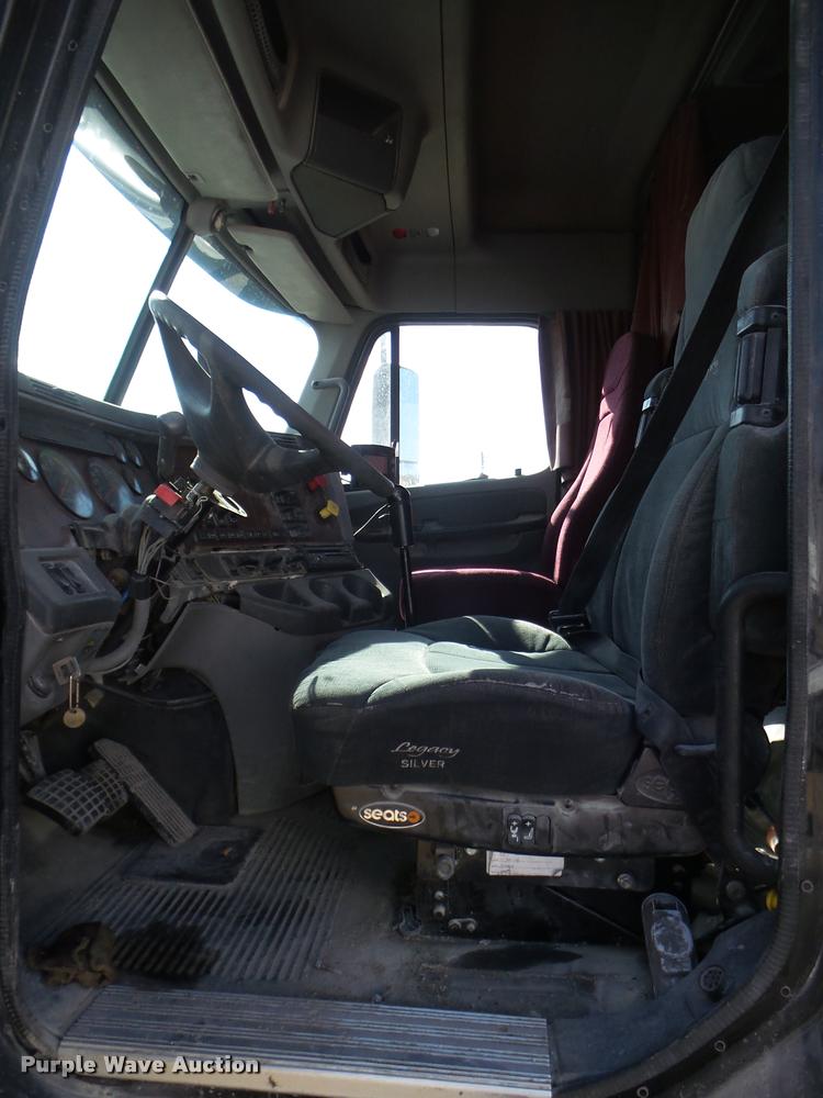 image for item DB2364 2003 Freightliner Century ST120 semi truck