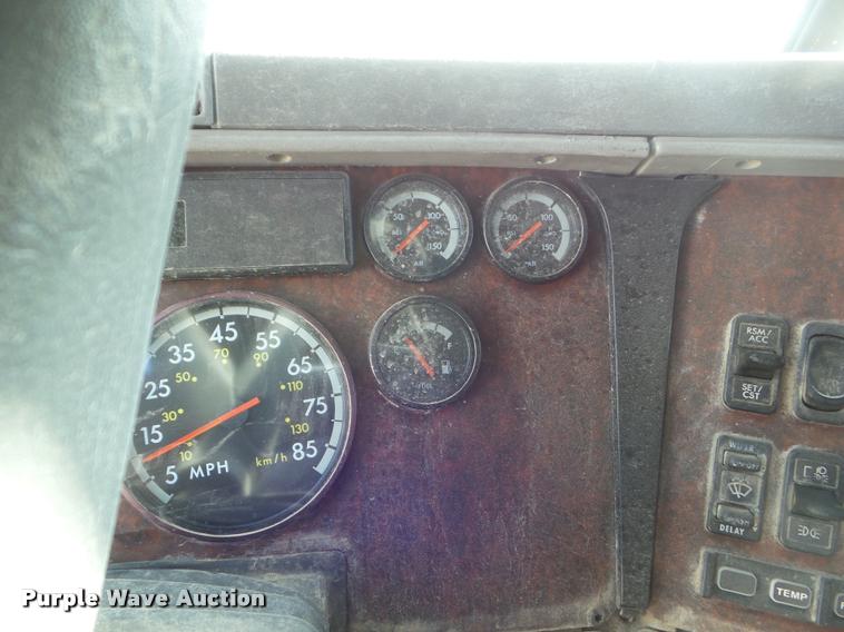 image for item DB2364 2003 Freightliner Century ST120 semi truck