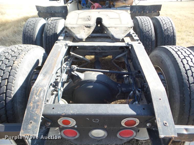 image for item DB2364 2003 Freightliner Century ST120 semi truck