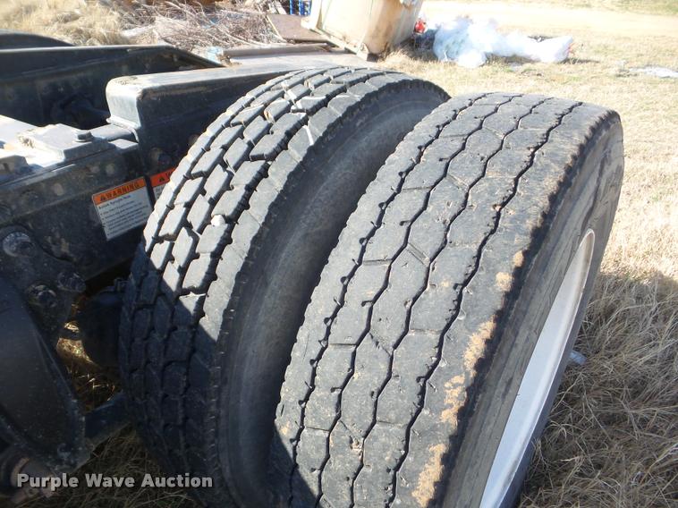 image for item DB2364 2003 Freightliner Century ST120 semi truck