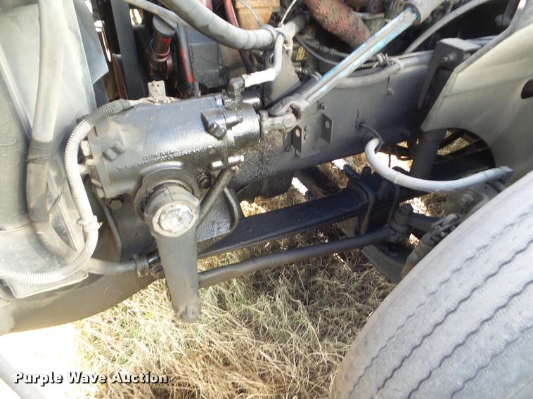 image for item DB2366 2007 International 9400i semi truck