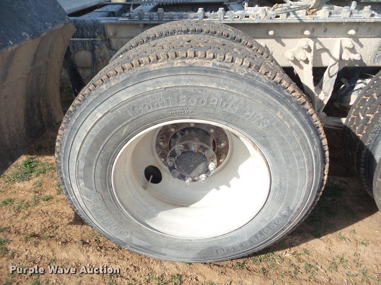 image for item DB2367 2007 International 9400i semi truck