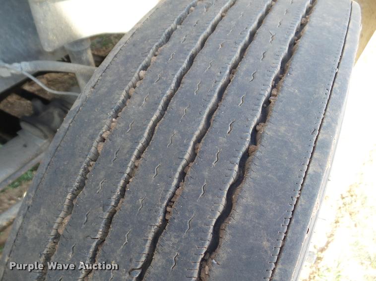 image for item DB2367 2007 International 9400i semi truck