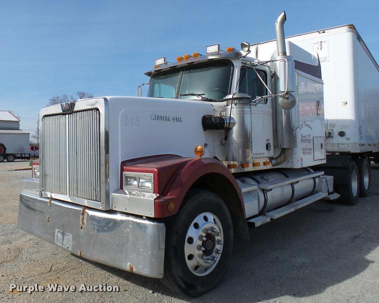 image for item DB2368 1996 Western Star 4964F semi truck
