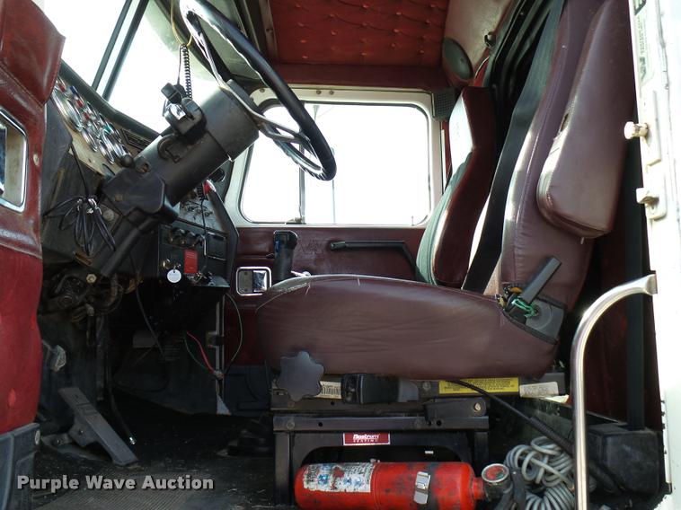 image for item DB2368 1996 Western Star 4964F semi truck