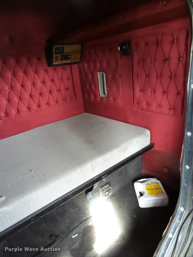 image for item DB2368 1996 Western Star 4964F semi truck