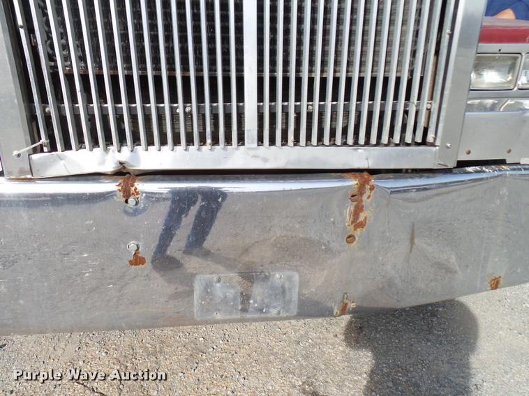 image for item DB2368 1996 Western Star 4964F semi truck