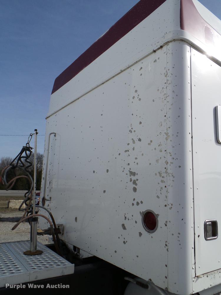 image for item DB2368 1996 Western Star 4964F semi truck