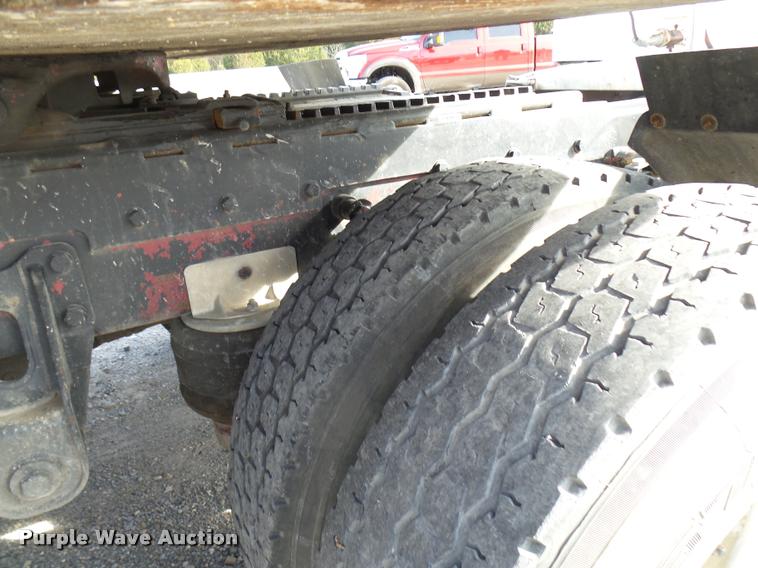 image for item DB2368 1996 Western Star 4964F semi truck