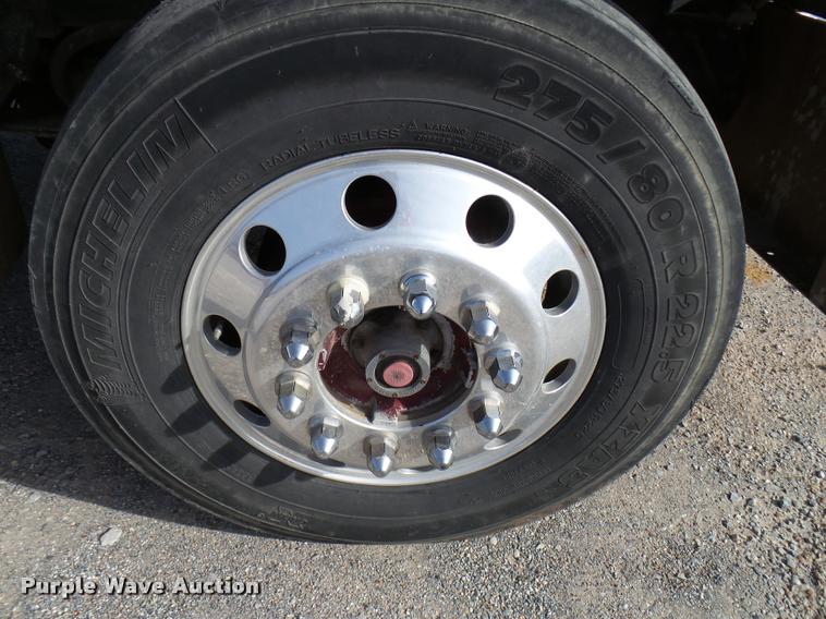 image for item DB2368 1996 Western Star 4964F semi truck