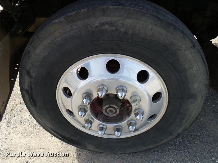 image for item DB2368 1996 Western Star 4964F semi truck