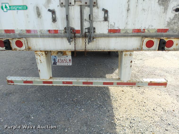 image for item DB2369 2004 Great Dane dry van trailer