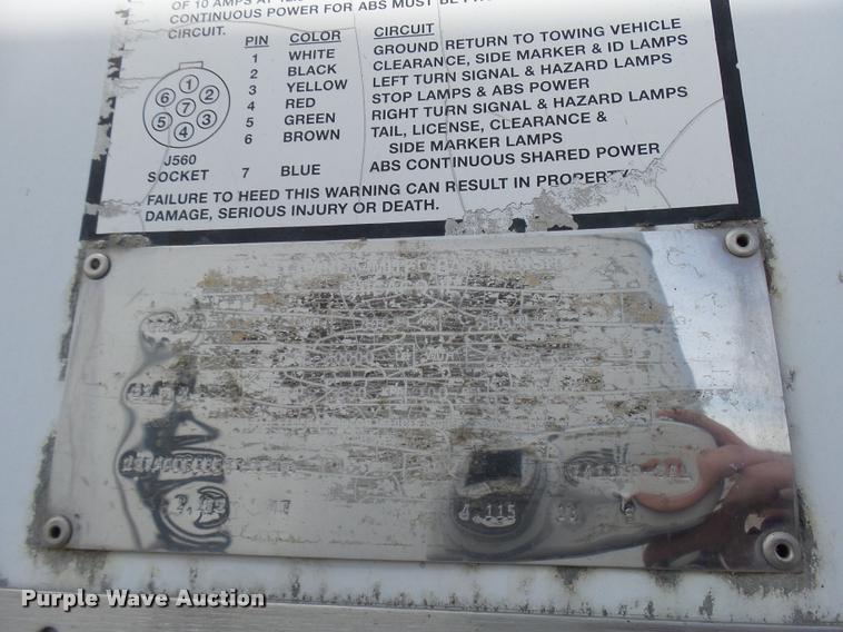 image for item DB2369 2004 Great Dane dry van trailer