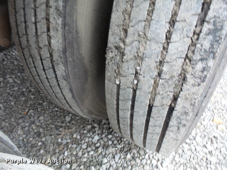 image for item DB2989 1969 Fontaine DTW-1-554 flatbed trailer