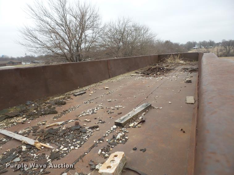 image for item DB2989 1969 Fontaine DTW-1-554 flatbed trailer