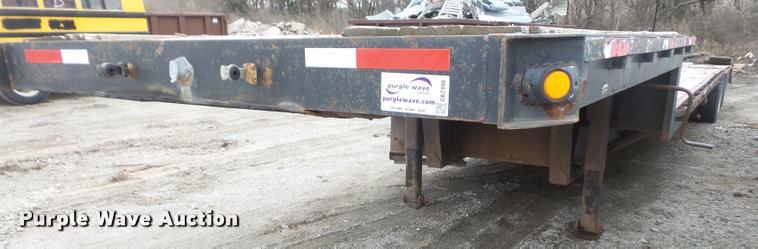 image for item DB2996 1989 Great Dane drop deck trailer