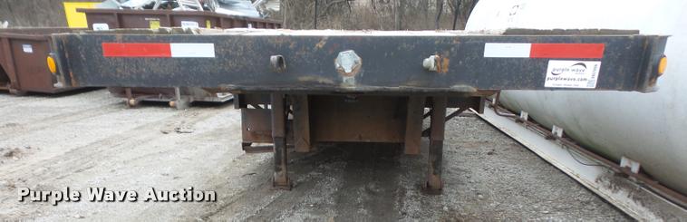 image for item DB2996 1989 Great Dane drop deck trailer
