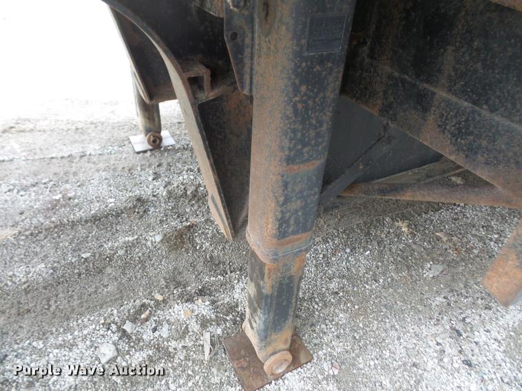 image for item DB2996 1989 Great Dane drop deck trailer