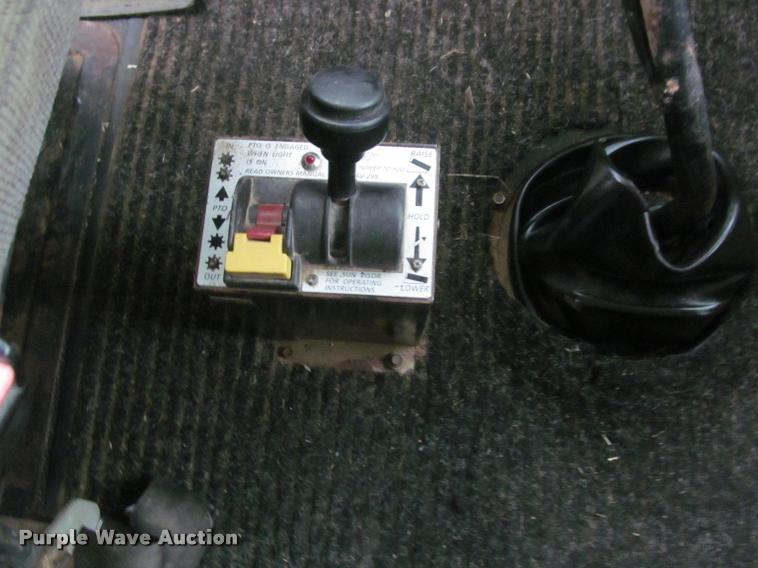 image for item J2623 1996 Volvo WIA semi truck