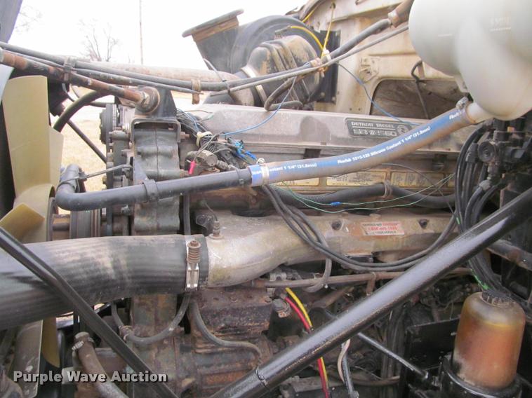 image for item J2623 1996 Volvo WIA semi truck