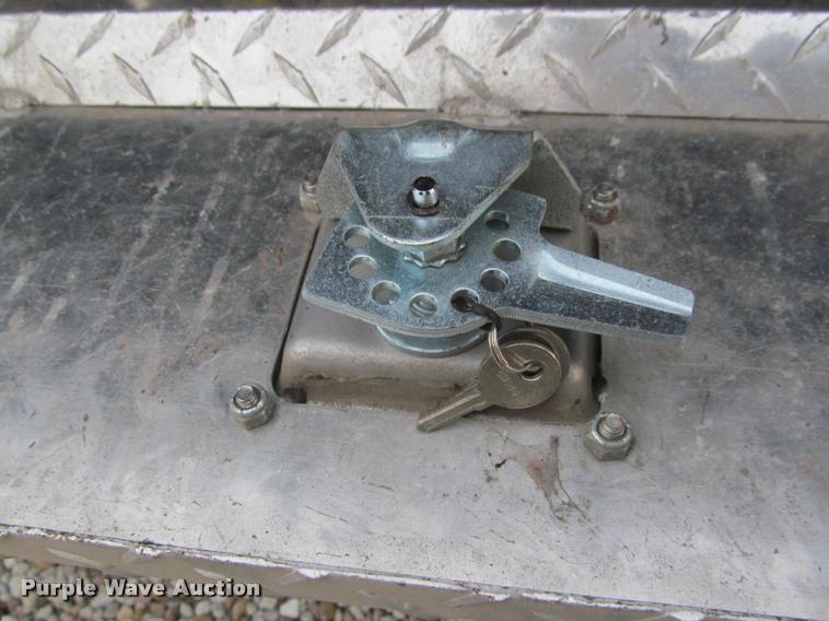 image for item J2624 1989 Gulfstream extendable flatbed trailer