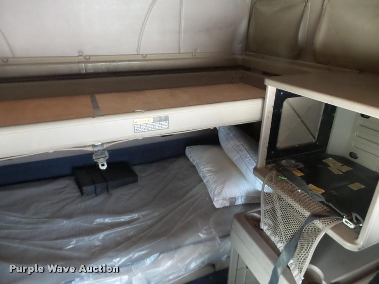 image for item J2639 2007 International 9400i semi truck