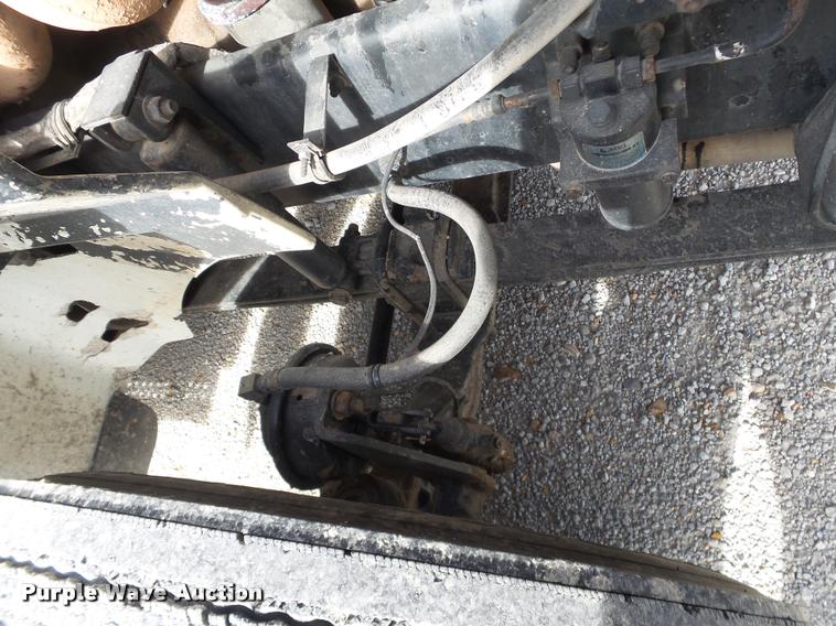 image for item J2640 2007 International 9400i semi truck