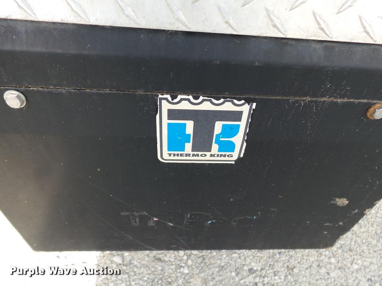 image for item J2640 2007 International 9400i semi truck