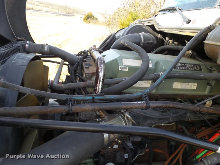 image for item J2642 2005 Freightliner Columbia semi truck