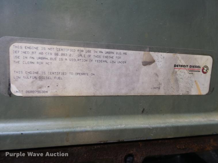 image for item J2642 2005 Freightliner Columbia semi truck