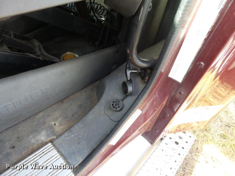 image for item J2643 2007 Freightliner Columbia semi truck