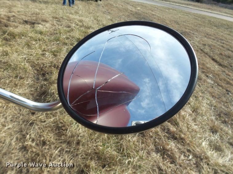 image for item J2643 2007 Freightliner Columbia semi truck