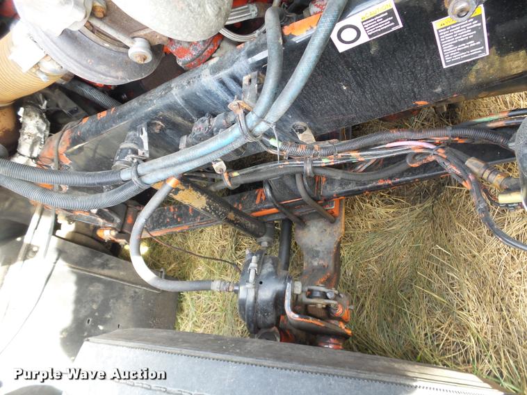 image for item J2644 2005 Kenworth T600 semi truck