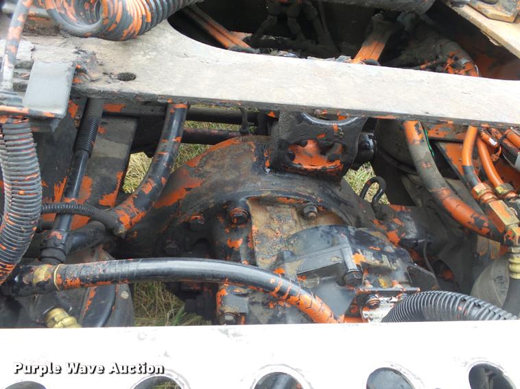 image for item J2644 2005 Kenworth T600 semi truck