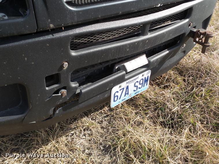 image for item J2645 2007 Kenworth T600 semi truck