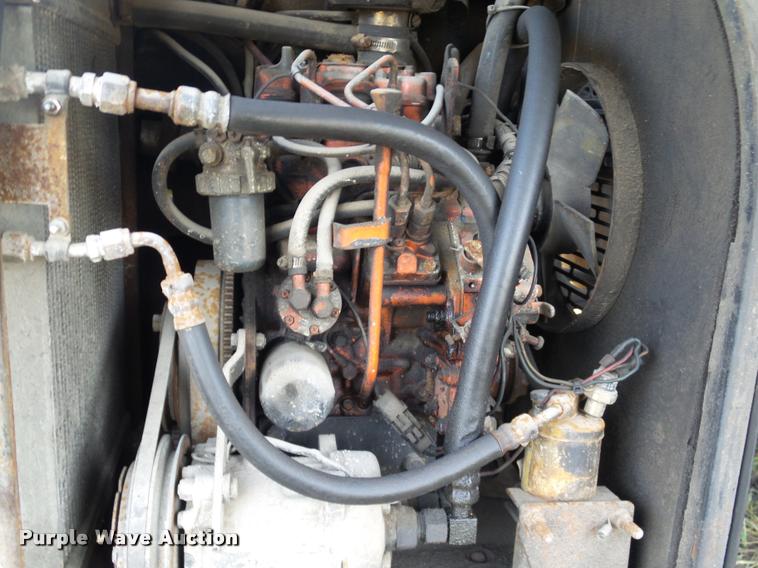 image for item J2645 2007 Kenworth T600 semi truck