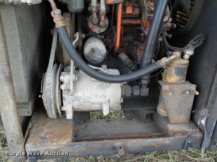 image for item J2645 2007 Kenworth T600 semi truck