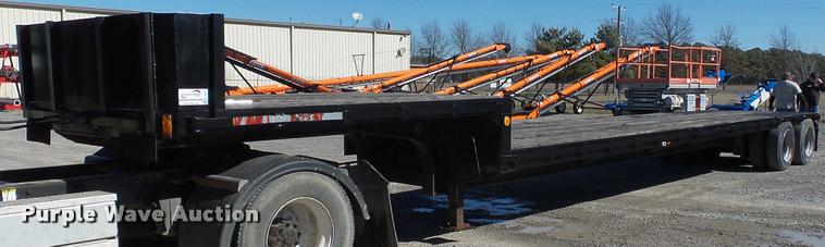 image for item K3347 1987 Fruehauf drop deck trailer