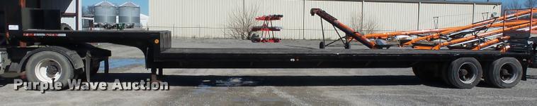 image for item K3347 1987 Fruehauf drop deck trailer