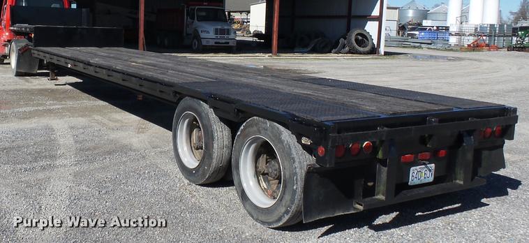 image for item K3347 1987 Fruehauf drop deck trailer