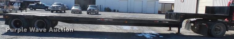 image for item K3347 1987 Fruehauf drop deck trailer